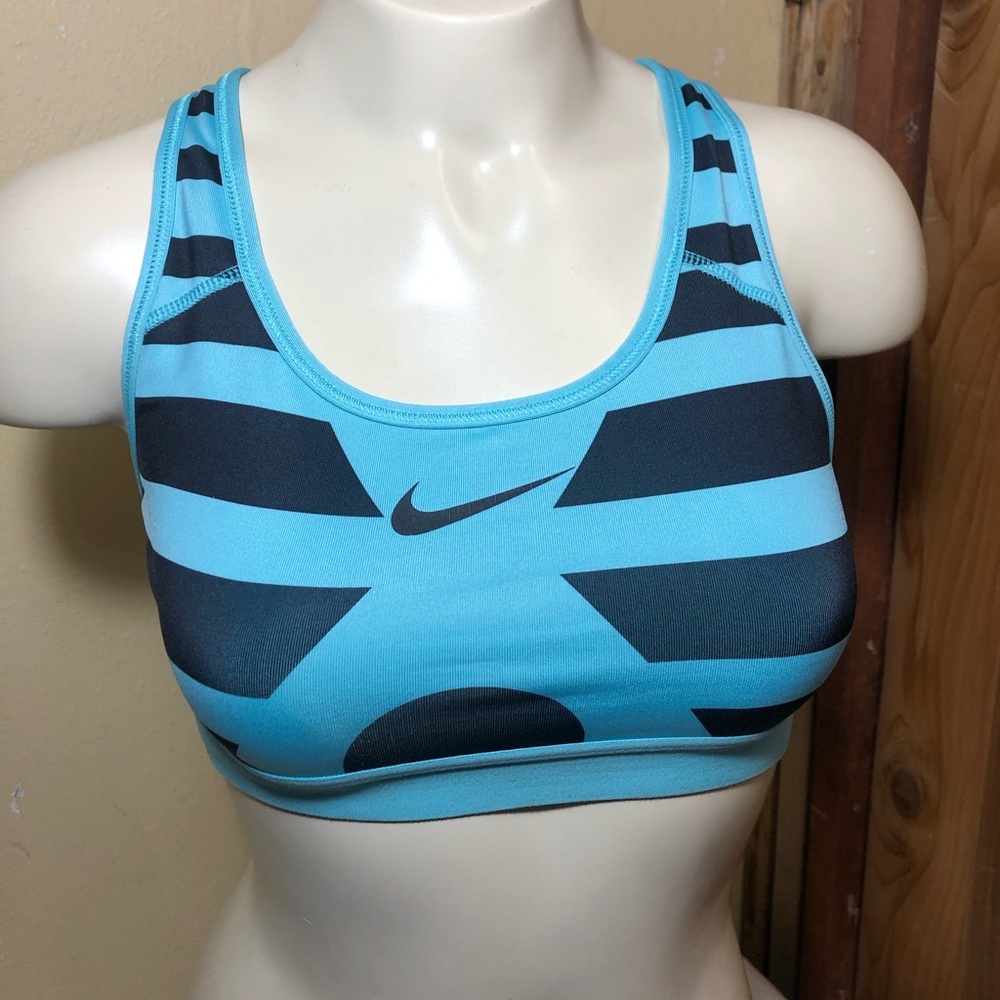 Nike Dry fit sports bra